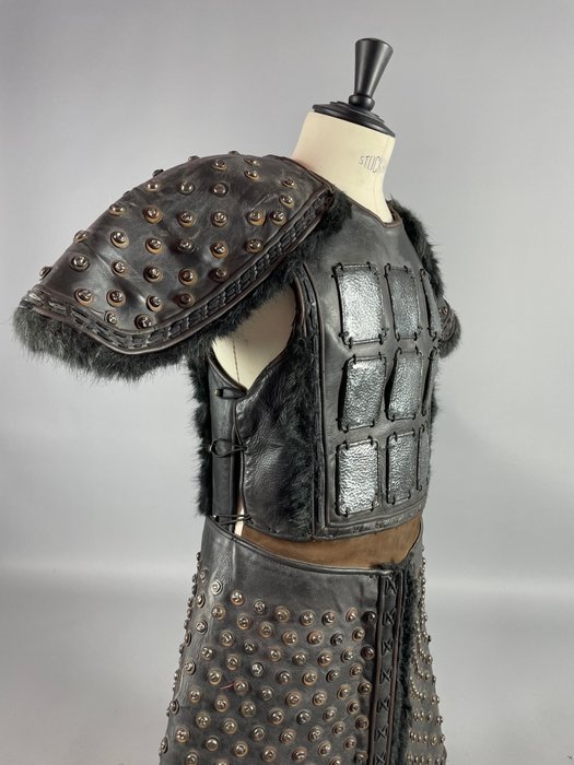 Marco Polo - Original costume used in the series