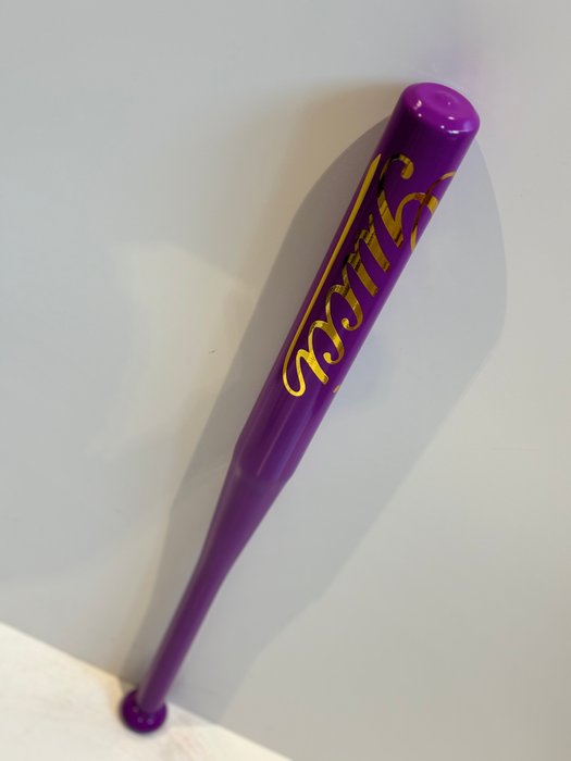 Rob VanMore - Beating Gucci with a Purple Bat