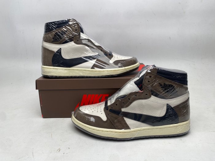 Air Jordan - Air Jordan 1 High - Sneakers - Størelse: EU 42.5 - Nyt med labels