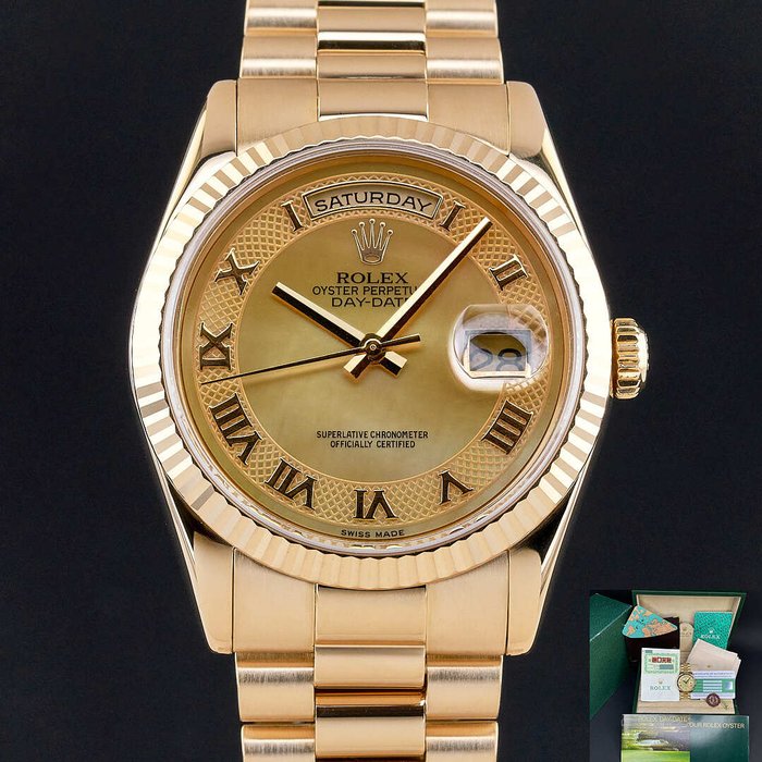 Rolex - Day-Date - 118238 - Unisex - 2000