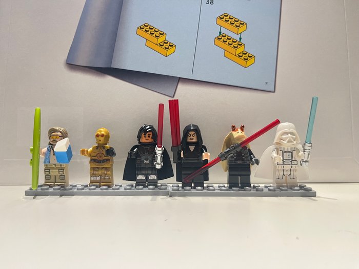 Lego - Star Wars - 75389 - Dark Falcon Minifigures Beach Luke,Jedi Vader,Bounty Hunter C-3PO,Darth Dev,Darth JarJar,Darth Rey