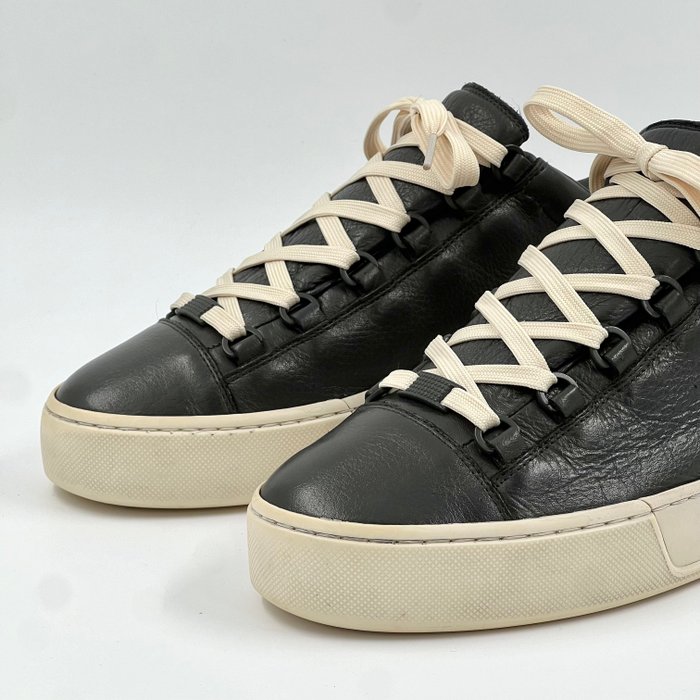 Balenciaga - Sneakers - Størelse: 42 (EU/IT) / 8 (UK) / 9 (US)