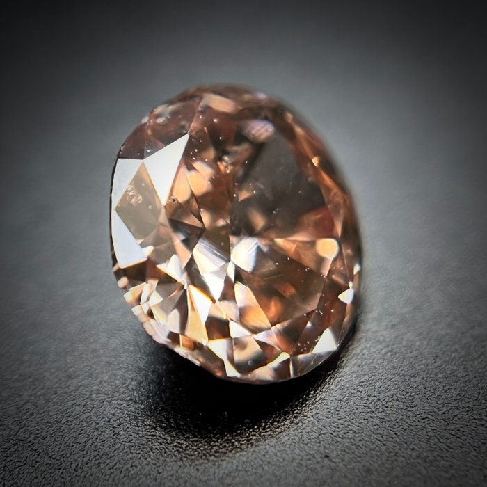 1 pcs Diamant - 0.60 ct - Oval - fancy orangebrun - SI2