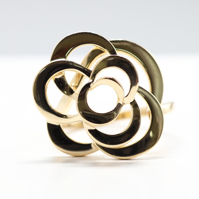 Chanel - Ring - Camélia - 18 kraat Gulguld