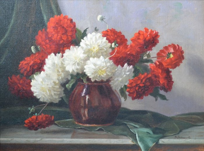 Derk Isselmann (1890-1959) - Bloemstilleven met rode en witte dahlia's in een vaas