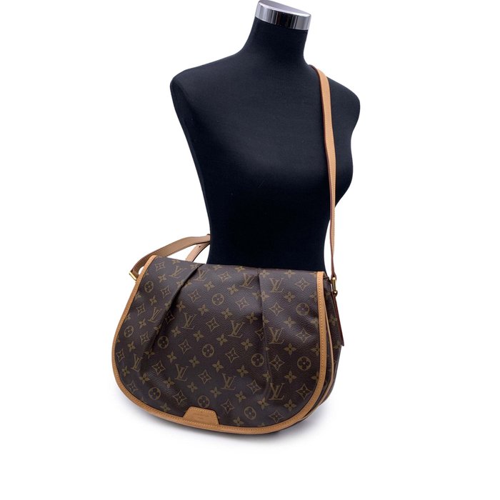 Louis Vuitton - Monogram Canvas Menilmontant MM Crossbody Bag - Crossbody-taske