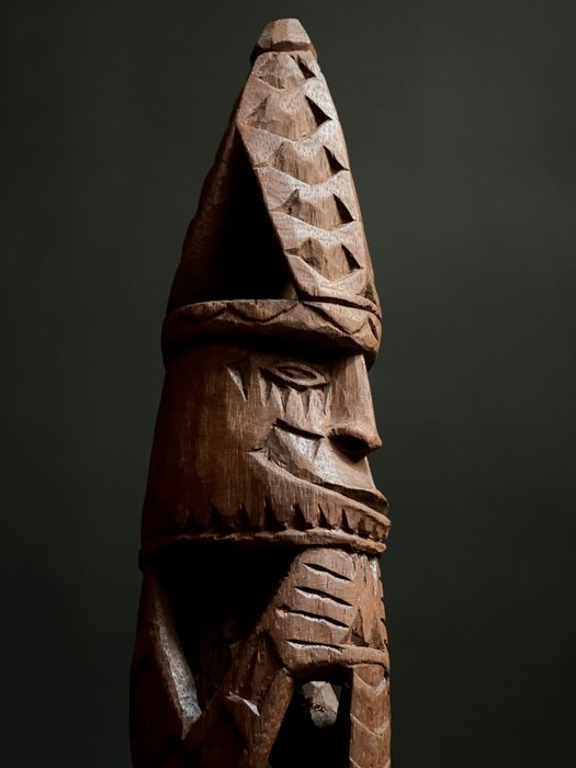 Forfader statue - Korwar - Kamoro - Papua Ny Guinea