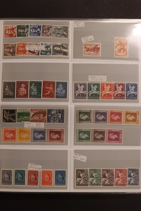 Holland 1936/2000 - Samling i tre album med blokke og ark - ark op til 2005