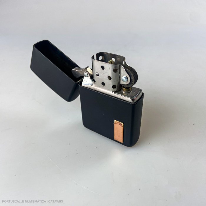 Zippo - Black Mat - Lighter - Stål (rustfrit)