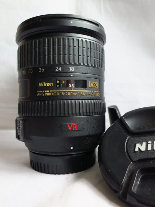 Nikon AF-S DX Zoom-Nikkor 18-200mm f/3.5-5.6G VR Kameralinse