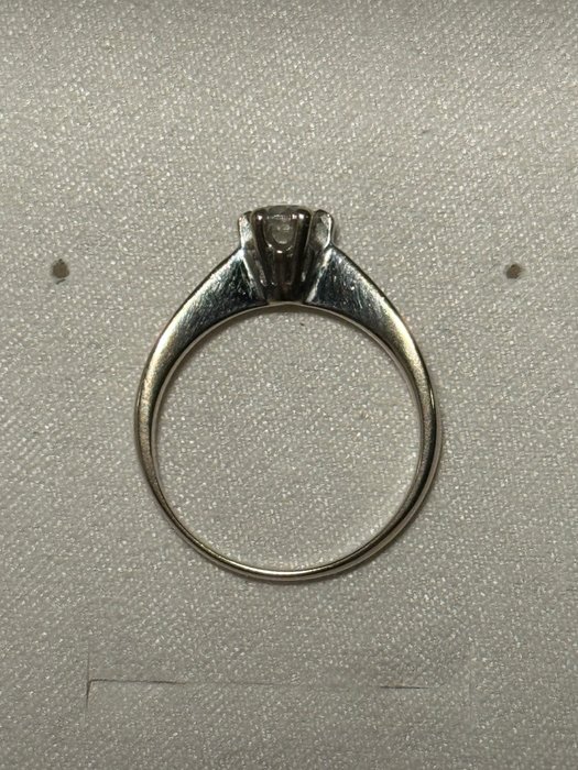 Ring - 18 kraat Hvidguld -  0.39ct. tw. Diamant (Natur)