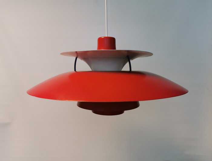 Louis Poulsen - Poul Henningsen - Lampe - PH 5 - Metal