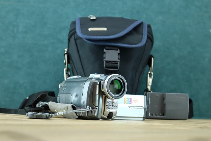 Canon NTSC camcorder- OPTURA 30A (MVX 20i) Digital video kamera