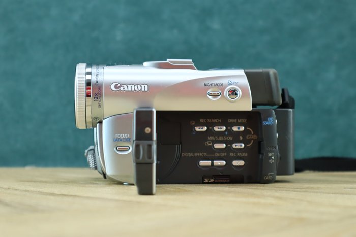 Canon NTSC camcorder- OPTURA 30A (MVX 20i) Digital video kamera