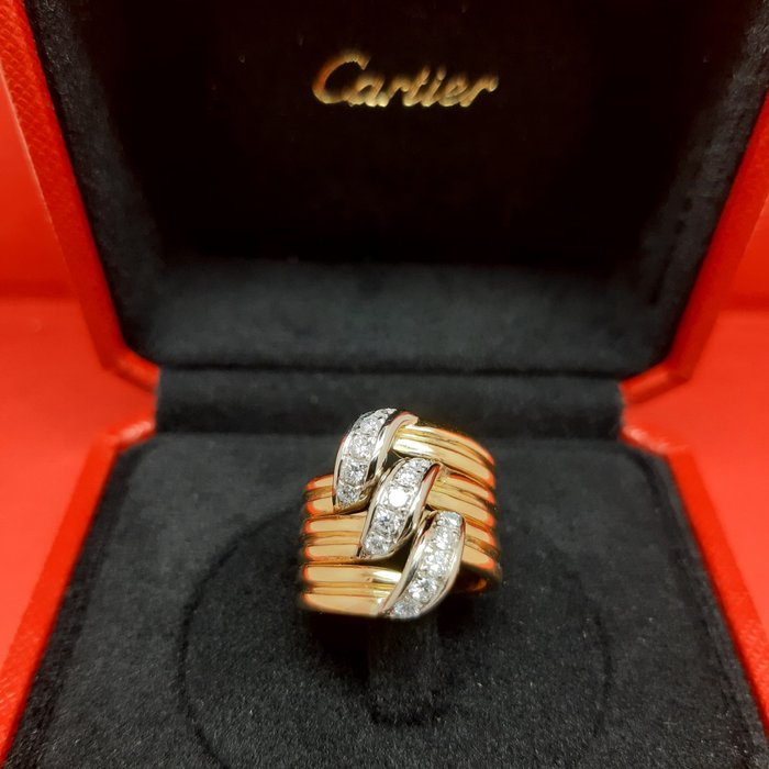 Cartier - Ring - Trilium - 18 kraat Gulguld, Hvidguld -  0.30ct. tw. Diamant (Natur)