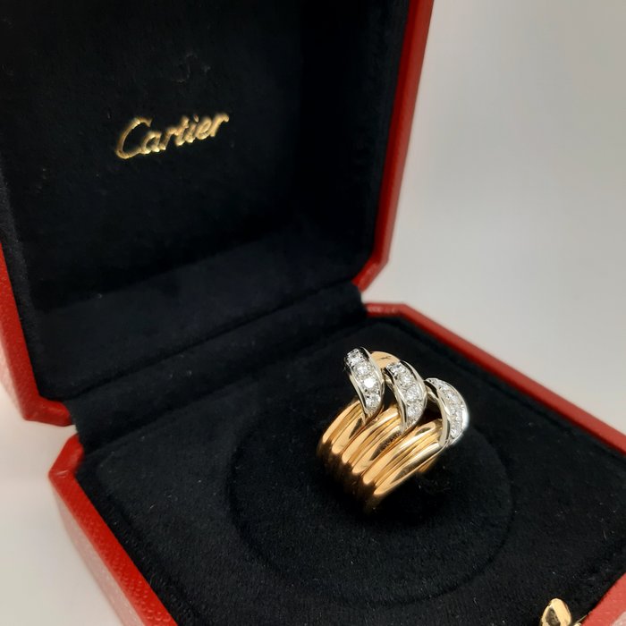 Cartier - Ring - Trilium - 18 kraat Gulguld, Hvidguld -  0.30ct. tw. Diamant (Natur)