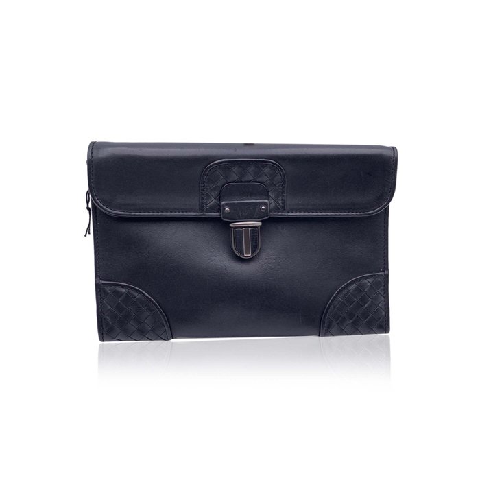 Bottega Veneta - Black Intrecciato Leather Slide Lock Clutch Wrist Bag - Håndtaske uden hank