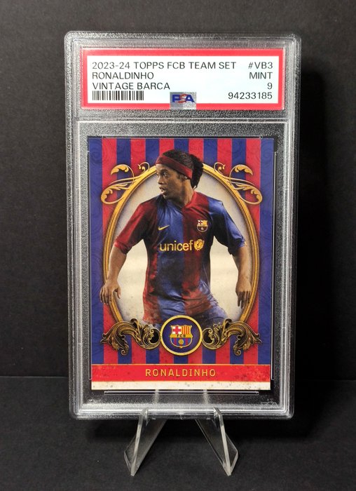 2023/24 Topps FC Barcelona Team Set Ronaldinho #VB3 Vintage Barca PSA 9 Graded card