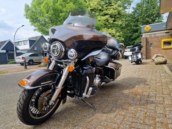 Harley-Davidson - FLHTK - Electra Glide Ultra Limited - Anniversary  110 years Harley - 1690 cc - 2013