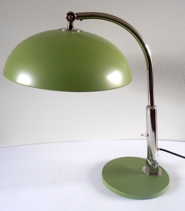 Hala Zeist - H.Th.J.A. Busquet - Buet bordlampe - P-144 - Jern