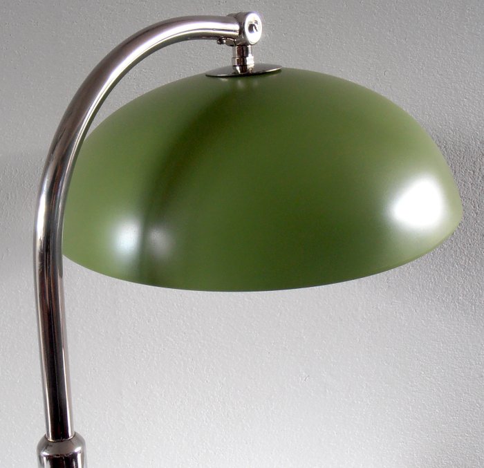 Hala Zeist - H.Th.J.A. Busquet - Buet bordlampe - P-144 - Jern