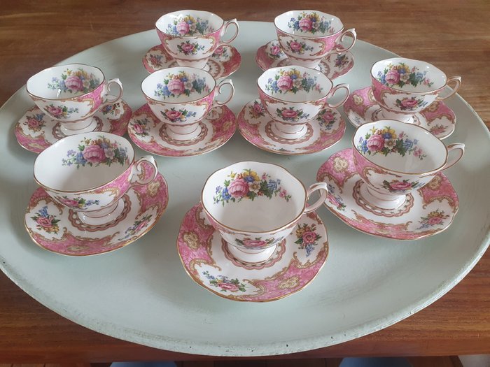 Royal Albert - Kop og underkop (9) - Lady Carlyle - Porcelæn - Te- og kaffekopper