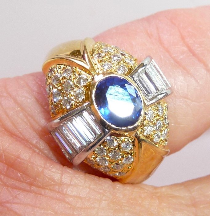 Ring - 18 kraat Gulguld -  2.24ct. tw. Diamant (Natur)  - Safir - Gr. 53 - udskiftelig