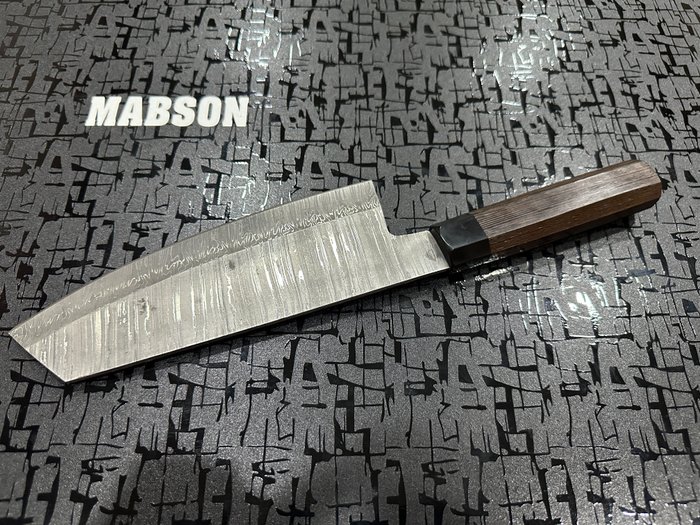 Bunka - Køkkenkniv - Chef's knife -  Japanske kokkeknive i hamret specialstål - Ergonomisk valnøddetræ og sort marmoreret harpiks - Japan