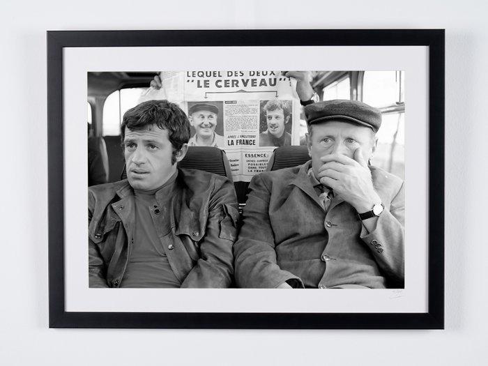 Le Cerveau 1969 - Jean-Paul Belmondo  Bourvil - Fine Art Photography - Luxury Wooden Framed 70X50 cm - Limited Edition Nr 04 of 30 - Serial ID 30758 - Original Certificate (COA), Hologram Logo Editor and QR Code - 100% New items.ode