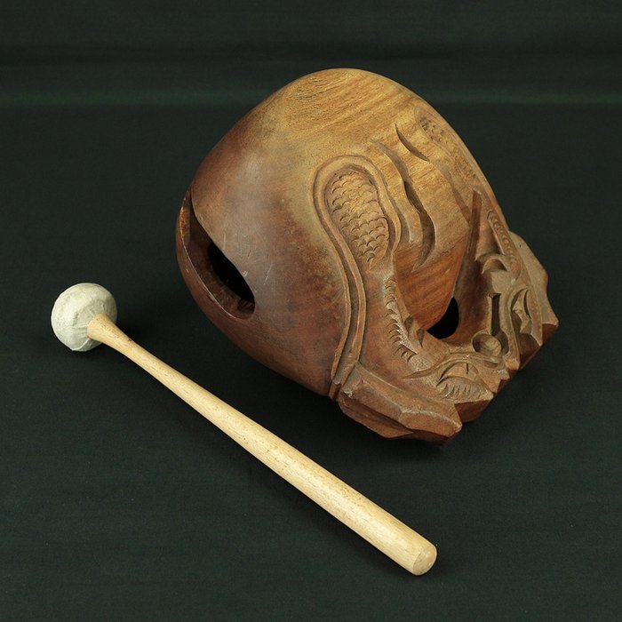 No brand - Mokugyo (Wooden Fish) Fish-shaped Wooden Temple Drum Gong with Stick - Gong - Japan  (Ingen mindstepris)