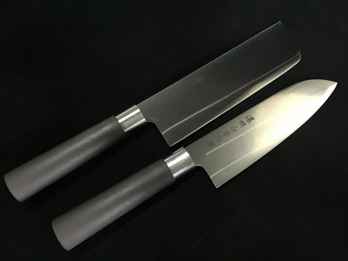 正宗 MASAMUNE / Set of 2 / 三徳 SANTOKU 菜切 NAKIRI - Køkkenkniv -  Japansk køkkenkniv - Stål, Træ - Japan