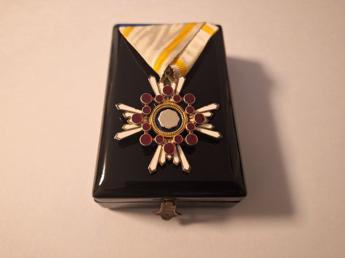 Japan - Medalje - Order Of The Sacred Treasure 5th Class