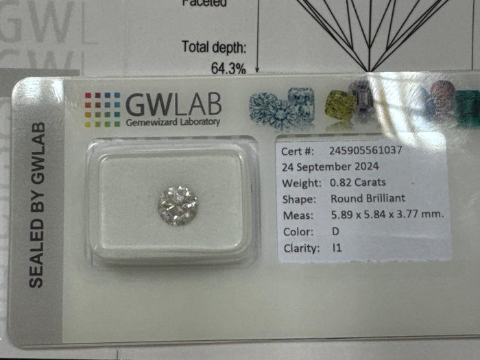 Ingen mindstepris - 1 pcs Diamant  (Natur)  - 0.82 ct - Rund - D (farveløs) - I1 - Gemewizard Gemological Laboratory (GWLab)