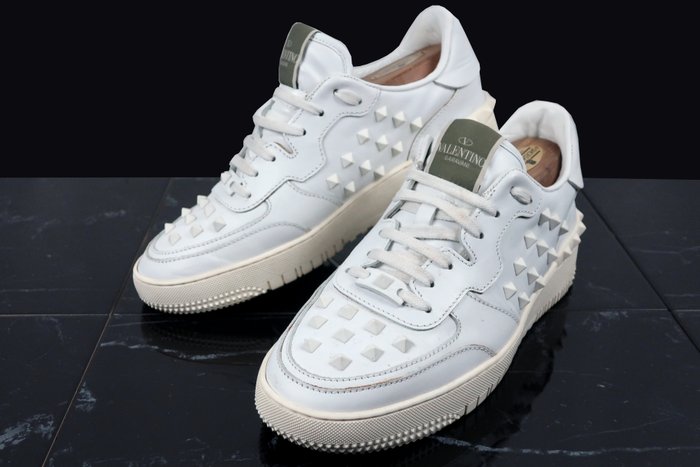 Valentino - Sneakers - Størelse: Shoes / EU 41