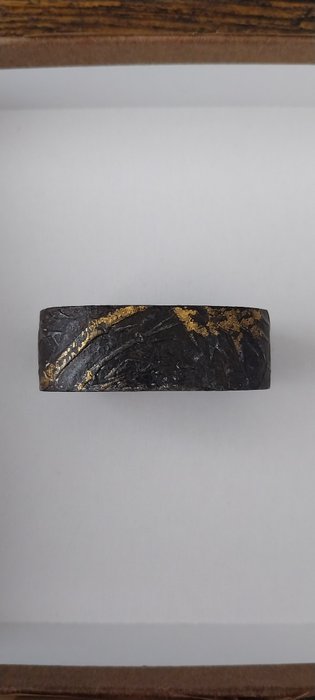 Fuchi - Bronze, Guld, Stål - Unknown - Japan - Kamakura-perioden (1185-1333)