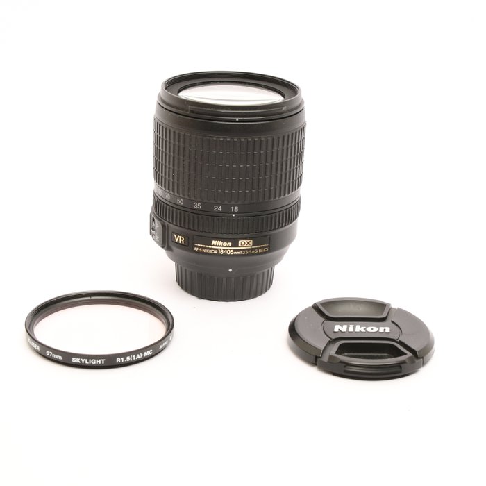 Nikon Nikon AF-S 18-105mm F/3.5-5.6G VR ED DX Digitalt refleks kamera (DSLR)