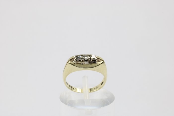 Ring - 14 karat Gulguld -  0.36ct. tw. Diamant (Natur)