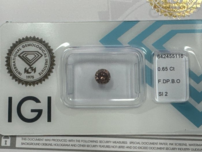 Ingen mindstepris - 1 pcs Diamant  (Naturfarvet)  - 065 ct - Rund - Fancy deep Brun Orange - SI2 - International Gemological Institute (IGI)