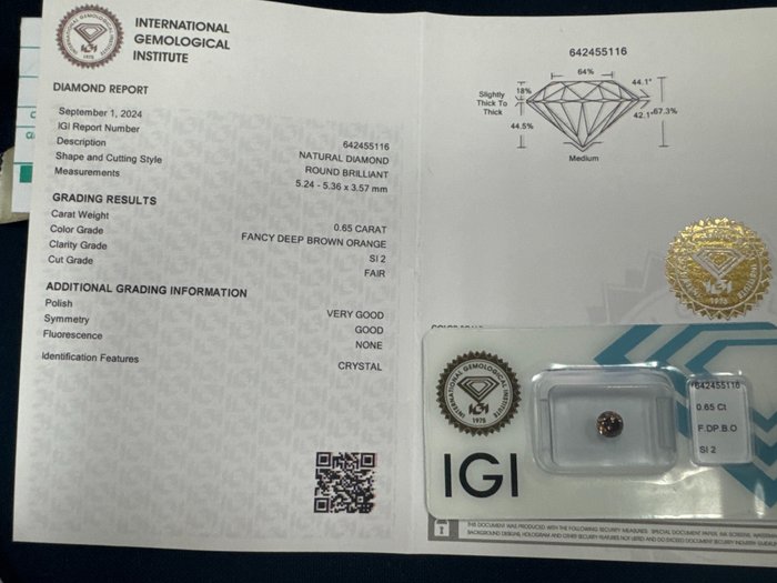 Ingen mindstepris - 1 pcs Diamant  (Naturfarvet)  - 0.65 ct - Rund - Fancy deep Brun, Orange - SI2 - International Gemological Institute (IGI)