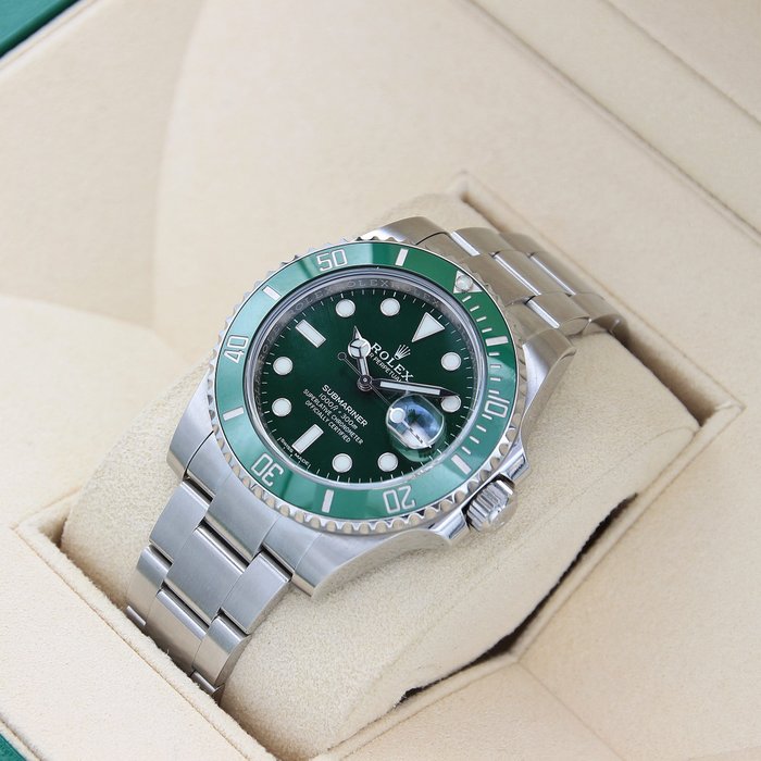 Rolex - Submariner Date 'Hulk' - 116610LV - Unisex - 2011-nu