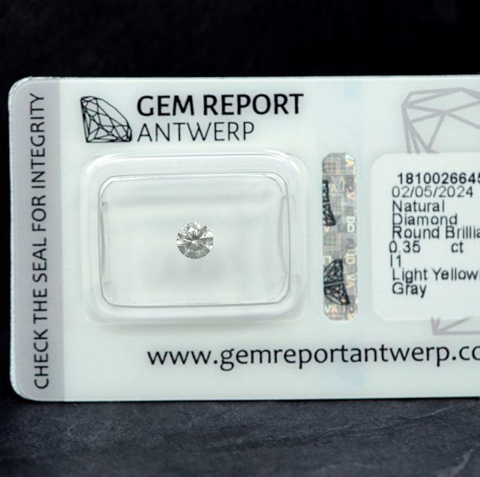 Ingen mindstepris - 1 pcs Diamant  (Naturfarvet)  - 0.35 ct - Light Gullig Grå - I1 - Gem Report Antwerp (GRA)