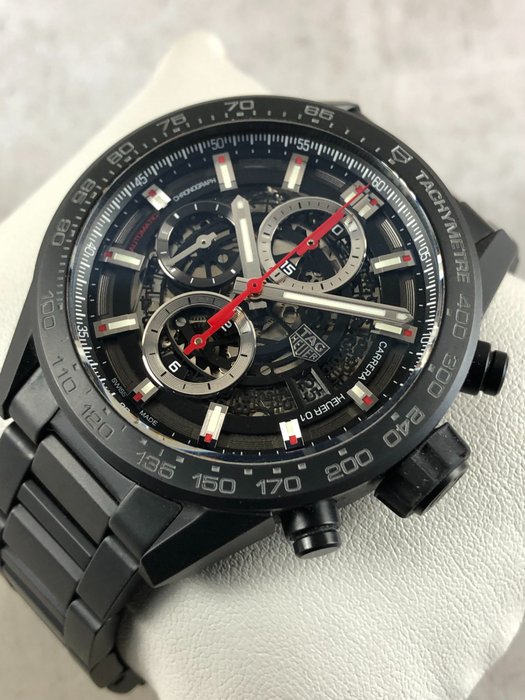 TAG Heuer - Carrera Calibre Heuer 01 Skeleton Chronograpgh Automatic Ceramic - CAR2090.BH0729 - Mænd - 2011-nu