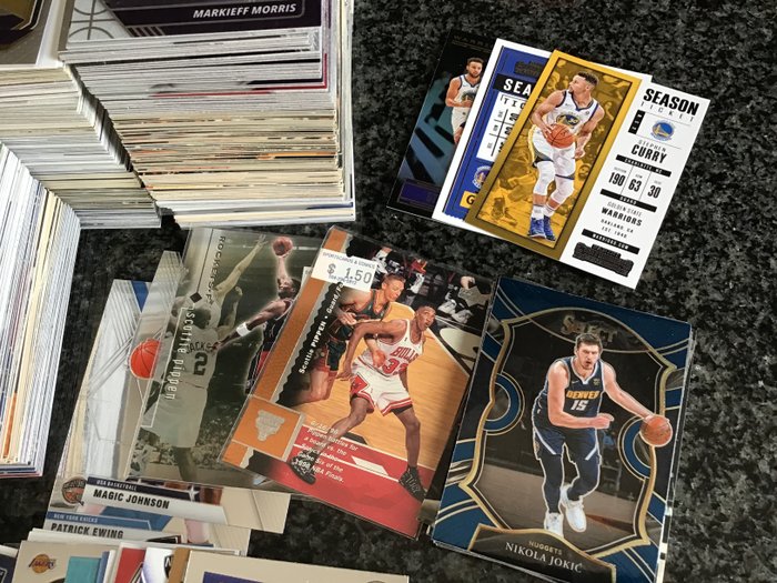 1980 to now - Panini Fleer Skybox Upper Deck - 1200+ NBA cards - LeBron Curry Pippen Iverson Holiday Antetokounmpo Jokic Ewing Magic Luka - 1 Mixed collection