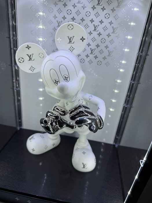 Art'Pej - Mickey Love LV