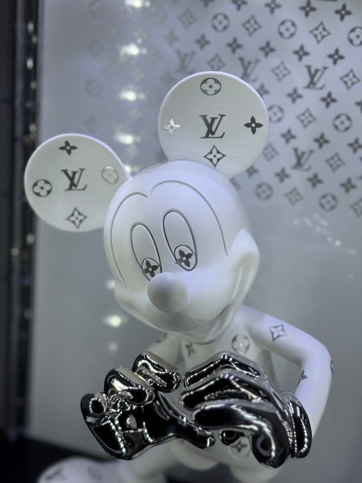 Art'Pej - Mickey Love LV