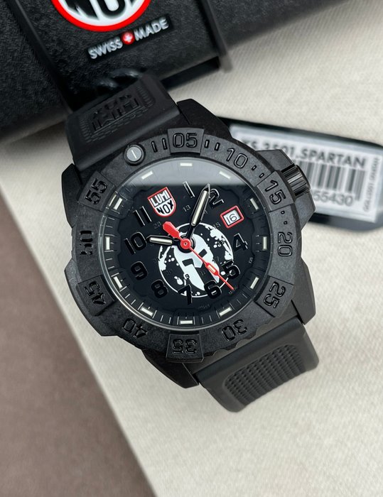 Luminox - Ingen mindstepris - XS3501SPARTAN - Date - Mænd - 2011-nu