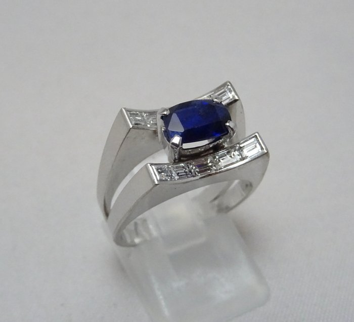 Ring - 18 kraat Hvidguld Safir - Diamant