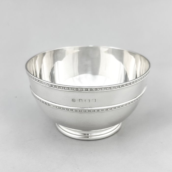 S W Smith  Co - Heavy sterling silver sugar basin trimmed with geometric floral borders, 210g - Skål - .925 sølv