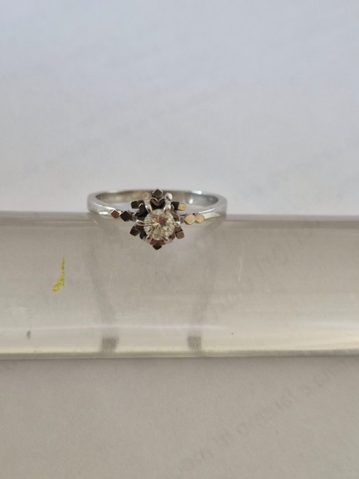 Ring - 14 karat Hvidguld -  0.20ct. tw.