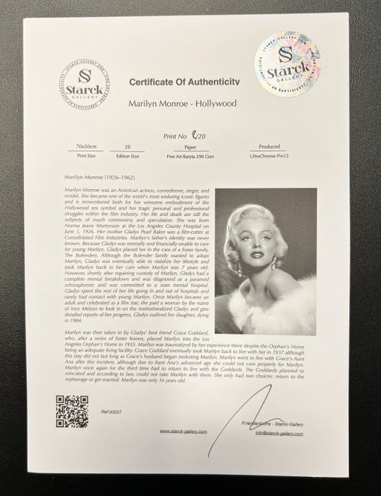 Marilyn Monroe - Iconic Collection - Fine Art Photography - Luxury Wooden Framed 70X50 cm - Limited Edition Nr 03 of 30 - Serial ID 30237 - Original Certificate (COA), Hologram Logo Editor and QR Code - 100% New items.